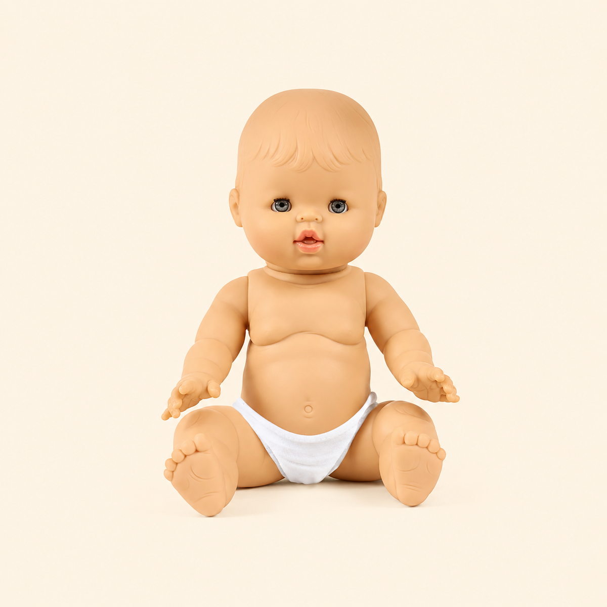 Lily, bambola Gordis 34 cm con occhi dormienti – Esclusiva Minikane®